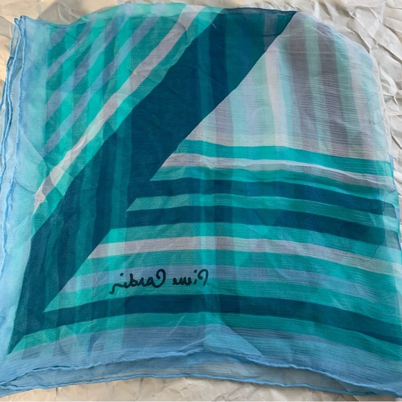 Pierre Cardin Striped Scarf - Picture 9 of 9